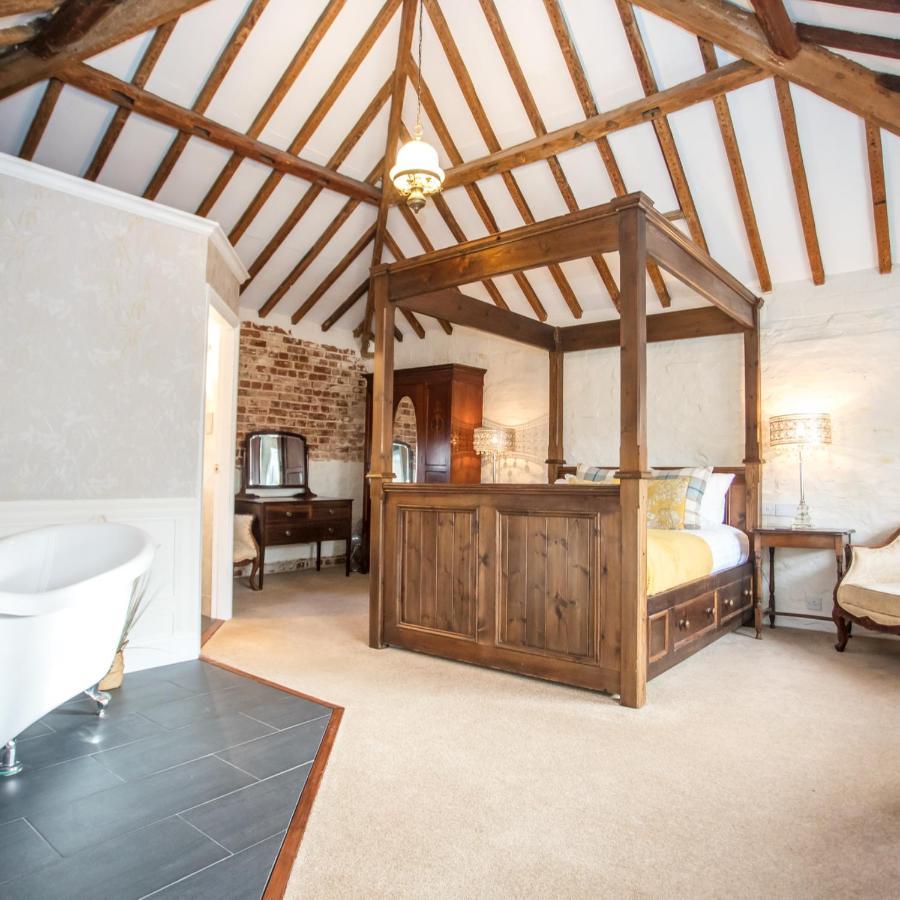 Caistor Hall Arminghall Esterno foto